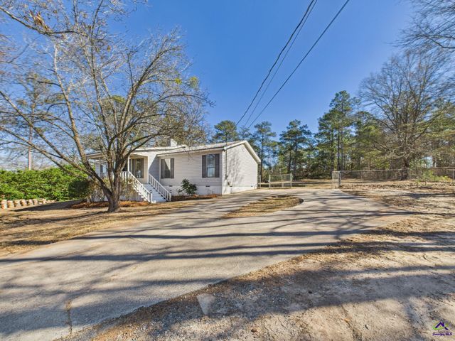 144 Graystone Circle, Macon, GA 31211