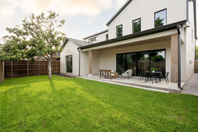 10440 Lanshire Drive, Dallas, TX 75238