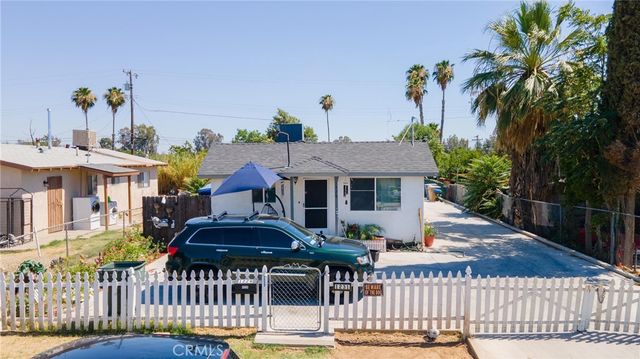 1229 Jeffrey, Bakersfield, CA 93305