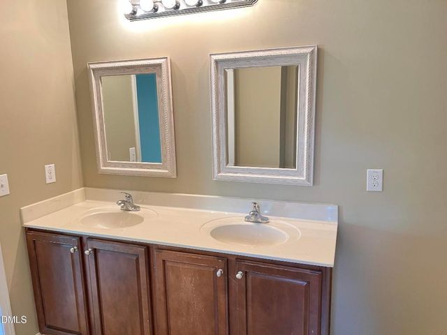 936 Bentbury Way, Cary, NC 27518