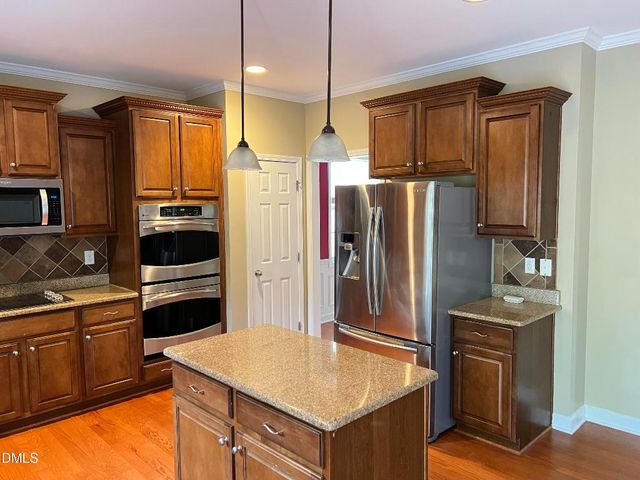 936 Bentbury Way, Cary, NC 27518