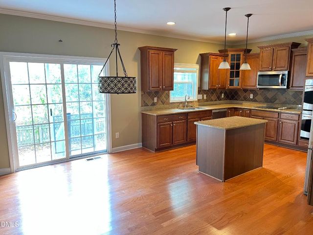 936 Bentbury Way, Cary, NC 27518