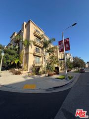10390 La Grange Avenue PH3, Los Angeles, CA 90025