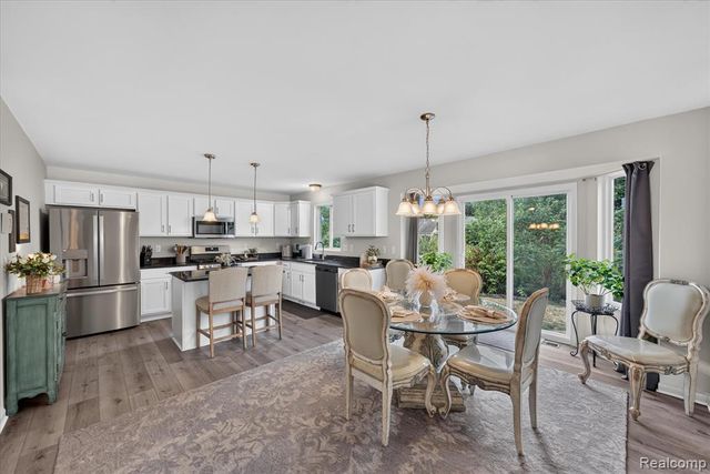 1585 Weeping Willow Court, Ypsilanti, MI 48198