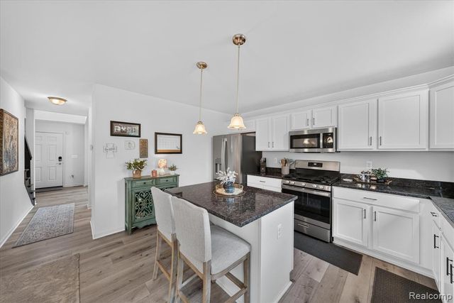 1585 Weeping Willow Court, Ypsilanti, MI 48198