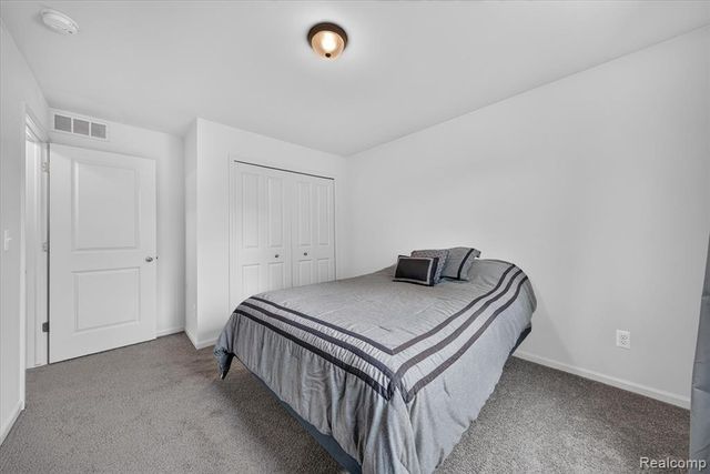 1585 Weeping Willow Court, Ypsilanti, MI 48198
