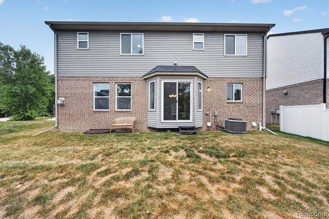 1585 Weeping Willow Court, Ypsilanti, MI 48198