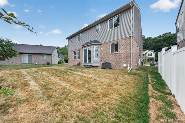 1585 Weeping Willow Court, Ypsilanti, MI 48198