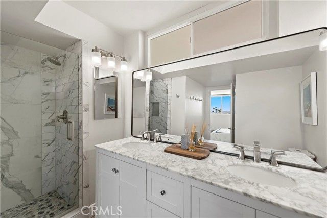 310 Fernando Street 303, Newport Beach, CA 92661