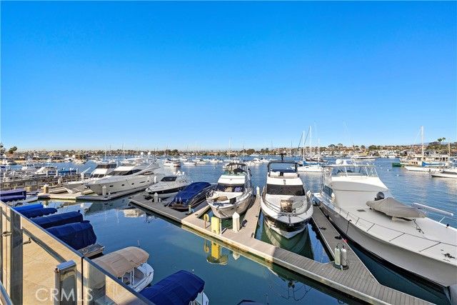 310 Fernando Street 303, Newport Beach, CA 92661