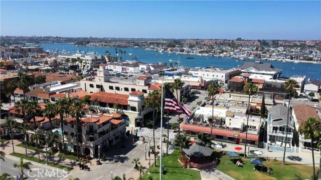 310 Fernando Street 303, Newport Beach, CA 92661