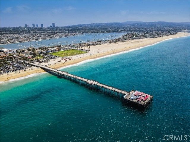 310 Fernando Street 303, Newport Beach, CA 92661