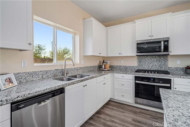 44325 Moccasin Place, Lancaster, CA 93536