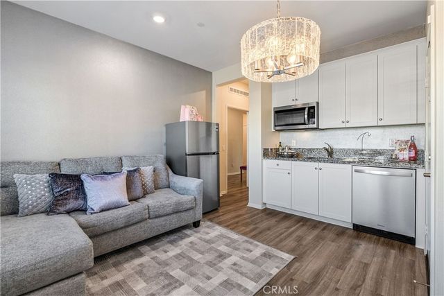 44325 Moccasin Place, Lancaster, CA 93536