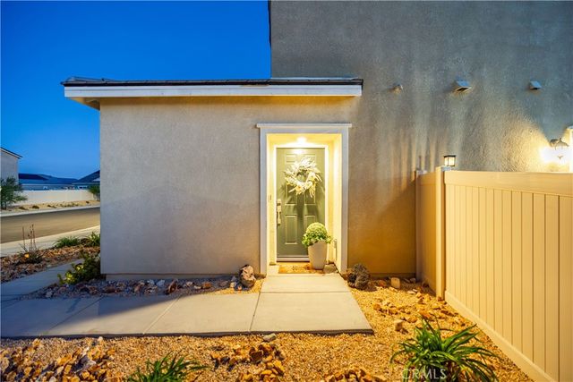 44325 Moccasin Place, Lancaster, CA 93536