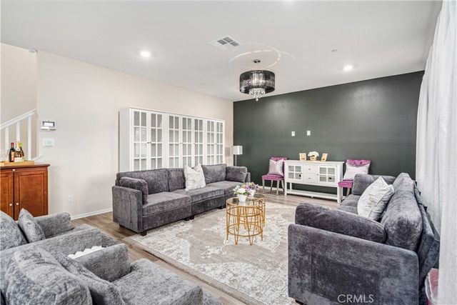 44325 Moccasin Place, Lancaster, CA 93536