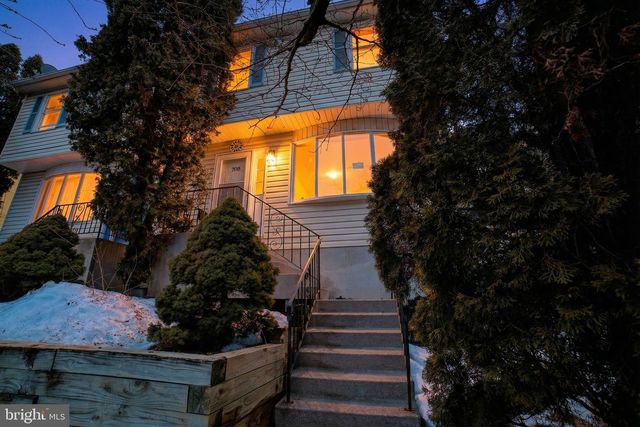 708 CHEROKEE ST, Bethlehem, PA 18015