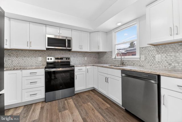 708 CHEROKEE ST, Bethlehem, PA 18015