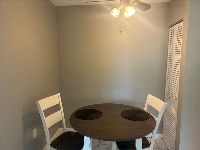 300 35TH AVENUE N F8, St Petersburg, FL 33704