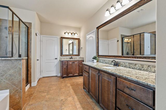 223 Thompson Drive, Van Alstyne, TX 75495