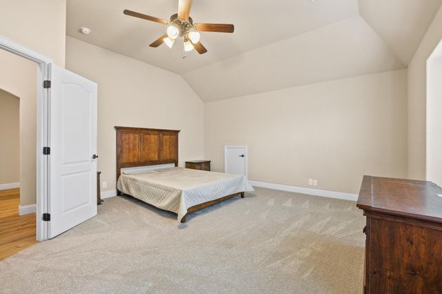 223 Thompson Drive, Van Alstyne, TX 75495
