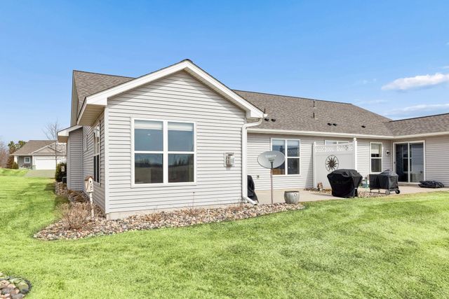 1232 Naser Way, New Richmond, WI 54017