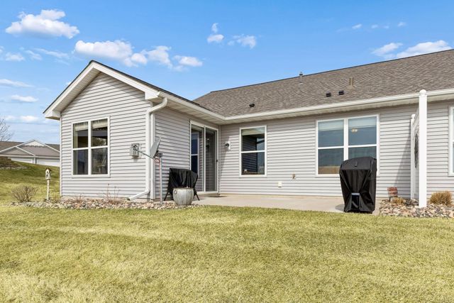 1232 Naser Way, New Richmond, WI 54017