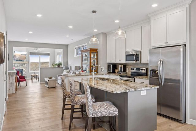 1232 Naser Way, New Richmond, WI 54017