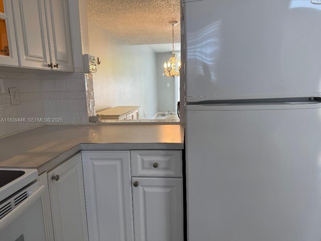 1180 W 42nd Place 1, Hialeah, FL 33012