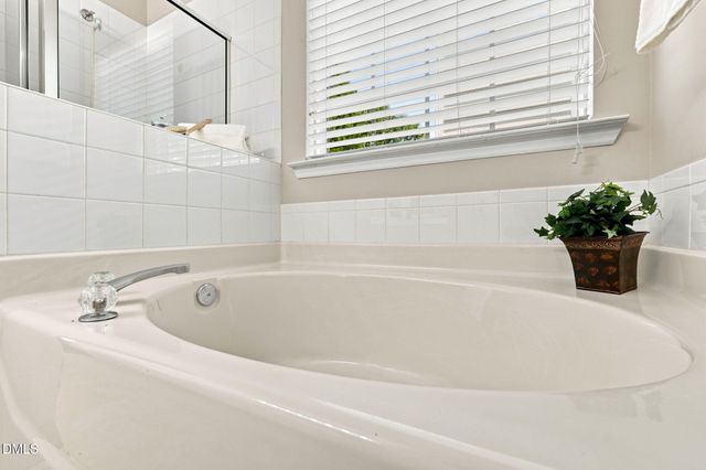 8405 Whisper Ridge Place, Raleigh, NC 27613