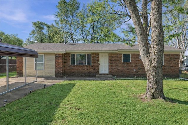 73 Elmwood Street, West Fork, AR 72774