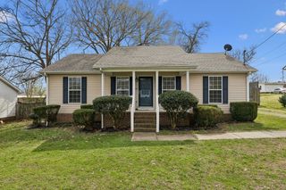 1395 W Lane St, Shelbyville, TN 37160