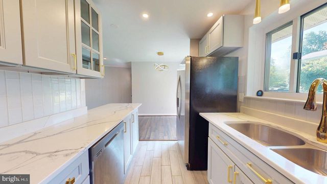 6337 PHYLLIS LN, Alexandria, VA 22312