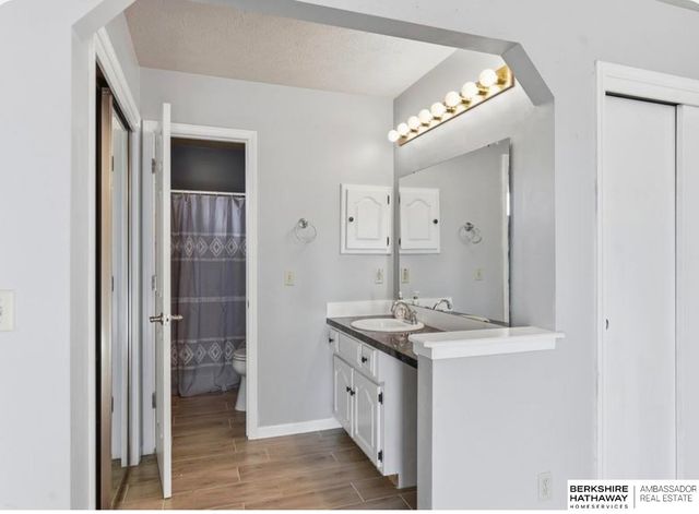 7904 Aspen Court, La Vista, NE 68128