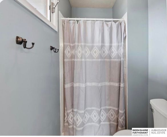 7904 Aspen Court, La Vista, NE 68128