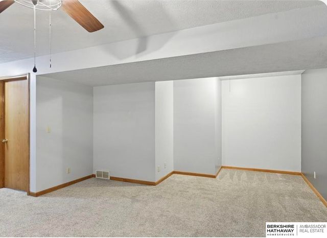 7904 Aspen Court, La Vista, NE 68128