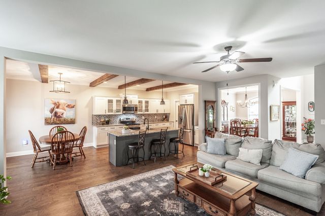 1184 Wicke Rd, Adams, TN 37010