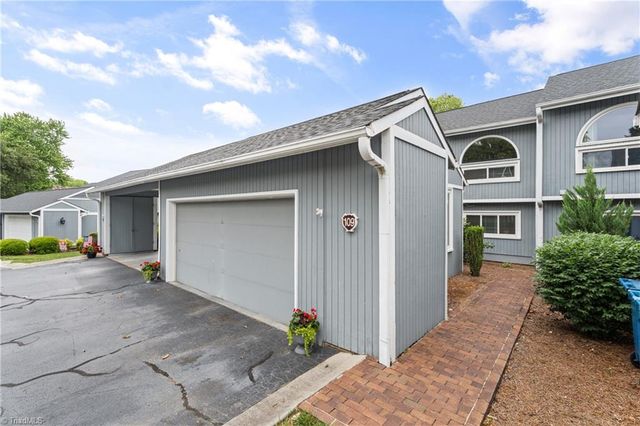 109 Pembrooke Ridge Court, Bermuda Run, NC 27006