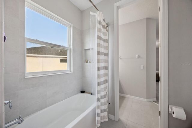 1218 HILLCREST VIEW LOOP, Apopka, FL 32703