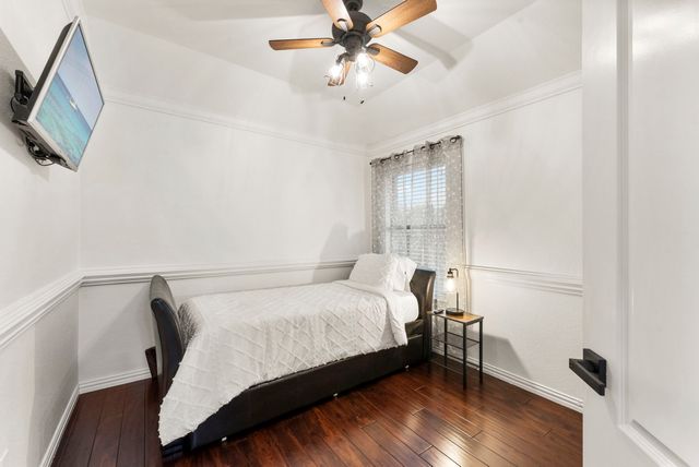 1478 Cambridge Drive, Lewisville, TX 75077