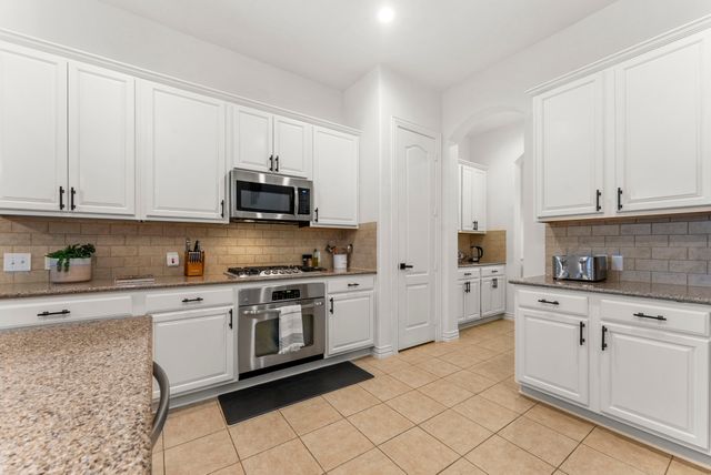 1478 Cambridge Drive, Lewisville, TX 75077