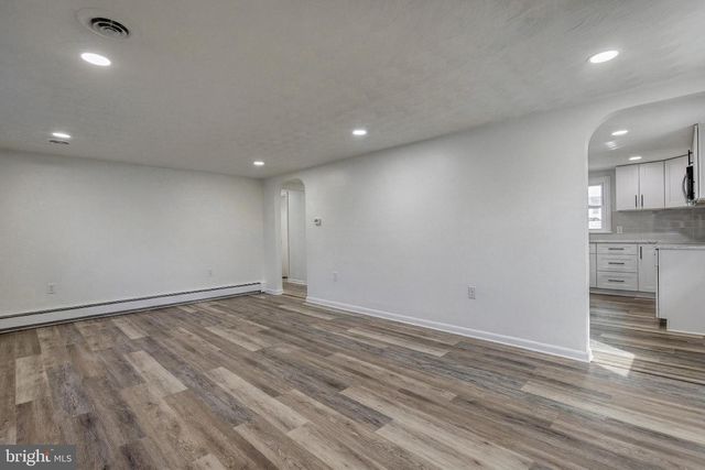 4081 MULBERRY LN, Dover, PA 17315