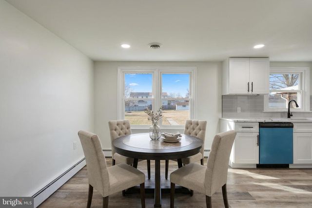 4081 MULBERRY LN, Dover, PA 17315