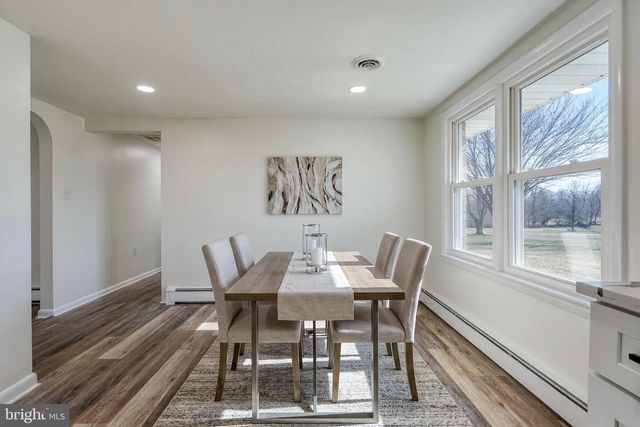 4081 MULBERRY LN, Dover, PA 17315