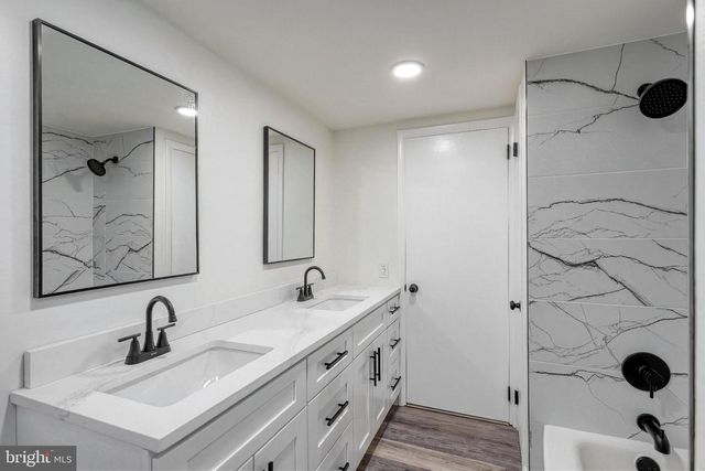 4081 MULBERRY LN, Dover, PA 17315