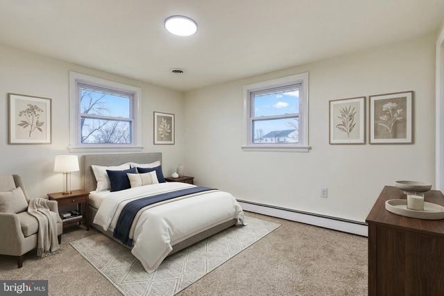 4081 MULBERRY LN, Dover, PA 17315