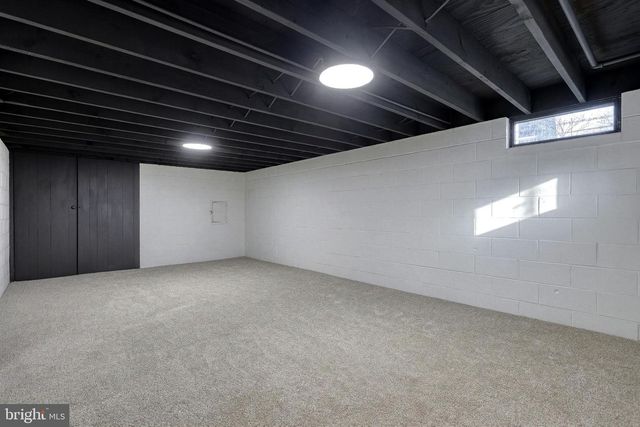 4081 MULBERRY LN, Dover, PA 17315