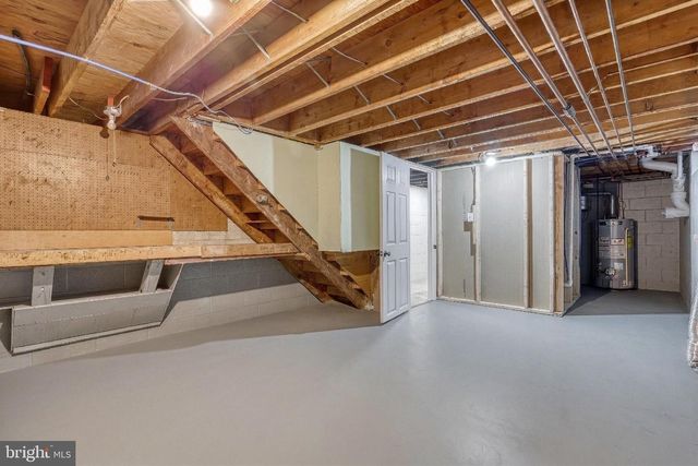 4081 MULBERRY LN, Dover, PA 17315