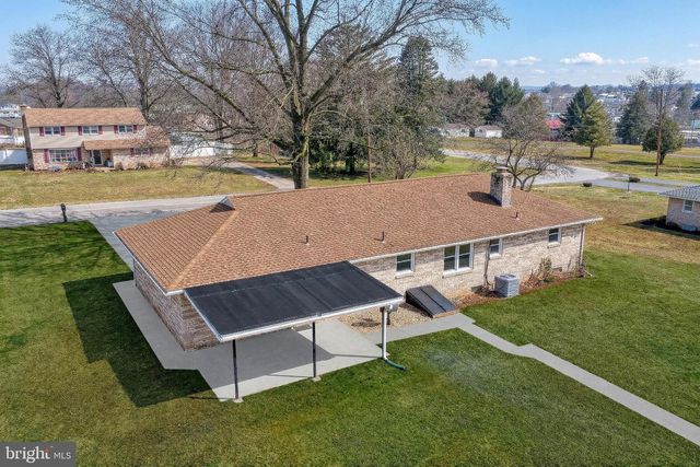 4081 MULBERRY LN, Dover, PA 17315