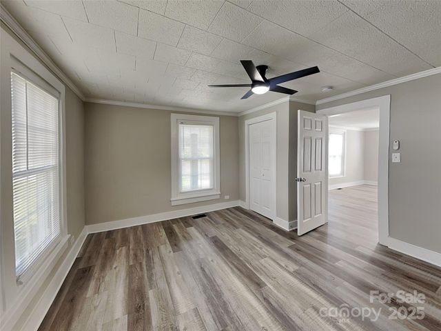 313 Bruce Avenue, Mooresville, NC 28115